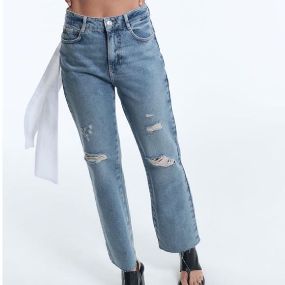 NWT Zara High Rise Straight Leg Jeans - Picture 4 of 12